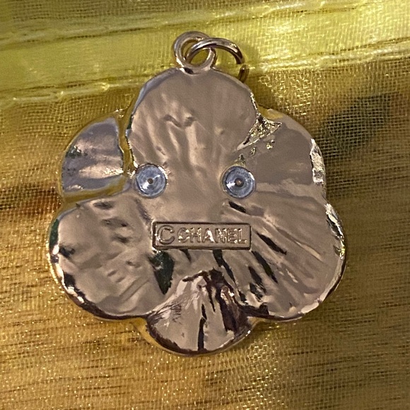 CHANEL Vintage Zipper Pull Button Charm Gold Tone Yellow Camellia Flower 30mm - Picture 3 of 6